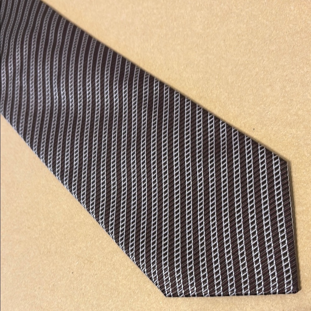 Boss Hugo Boss Gray Striped brown Silk Tie Formal made in Italy 58” x 3.25”
